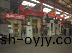 車間(jian)加(jia)強夏季高溫(wen)天(tian)氣(qi)的(de)安全(quan)生産工作(zuo)
