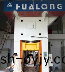 螺(luo)鏇壓(ya)力機(ji)315T靜(jing)壓壓力機(ji)現場(chang)